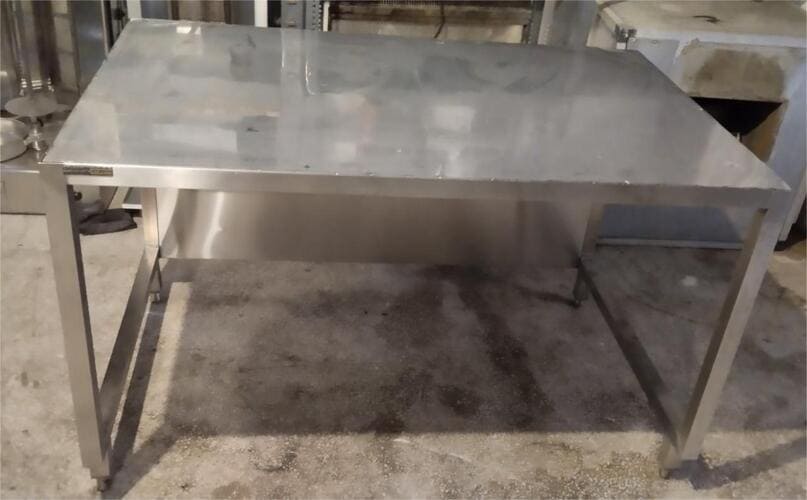 Τραπέζι Ανοξείδωτο Εργασίας 136x85x83Cm Μεταχειρισμένο